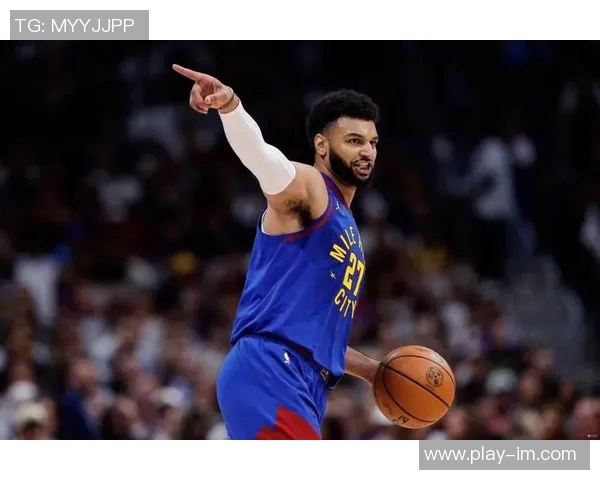 阿德尔曼赞穆雷状态出色并对其休赛期组织训练表示欣慰 阿德尔曼赞穆雷状态出色并对其休赛期组织训练表示欣慰