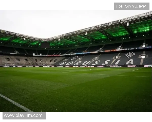 拜仁大巴遇交通堵塞对阵门兴比赛或将延迟十五分钟开球 拜仁大巴遇交通堵塞对阵门兴比赛或将延迟十五分钟开球